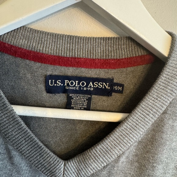 U.S. Polo Assn. Charcoal V-Neck Sweater for Men - Picture 4 of 5